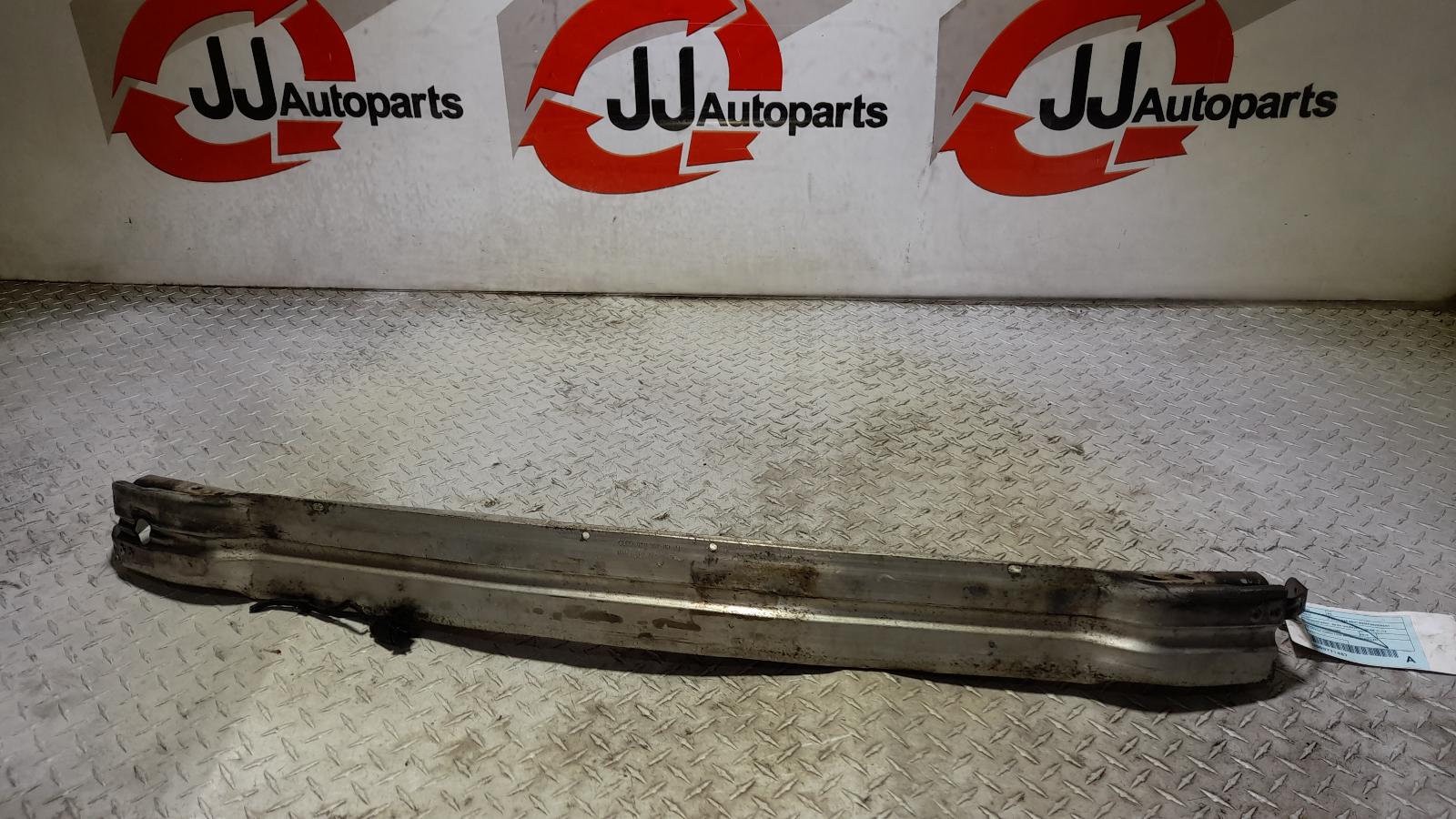 View Auto part F/Bar Reinforc/Brack Audi A4 2010