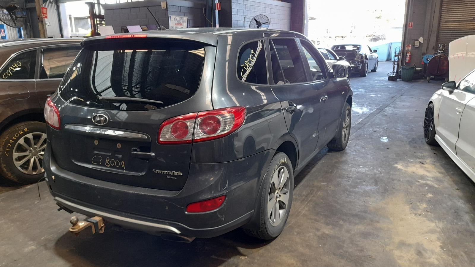 View Auto part Trans/Gearbox Hyundai Santa Fe 2012