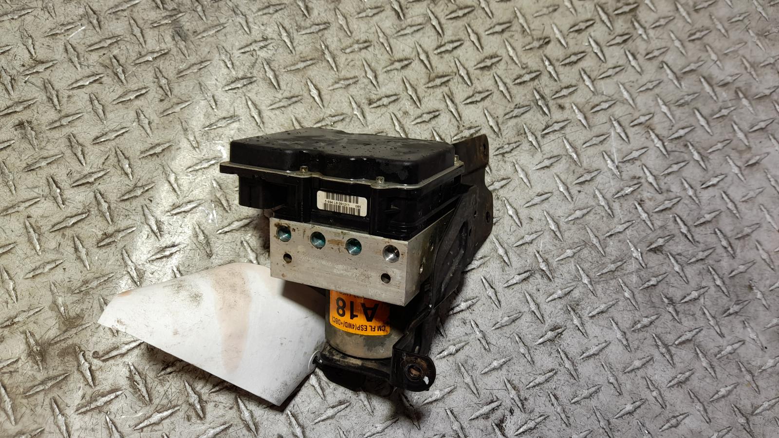 View Auto part Abs Pump/Modulator Hyundai Santa Fe 2012