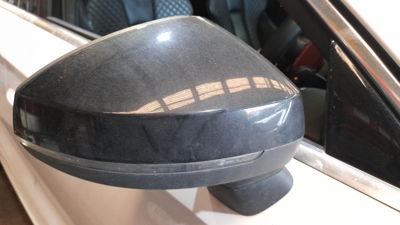 View Auto part Right Door Mirror Audi A3 2015