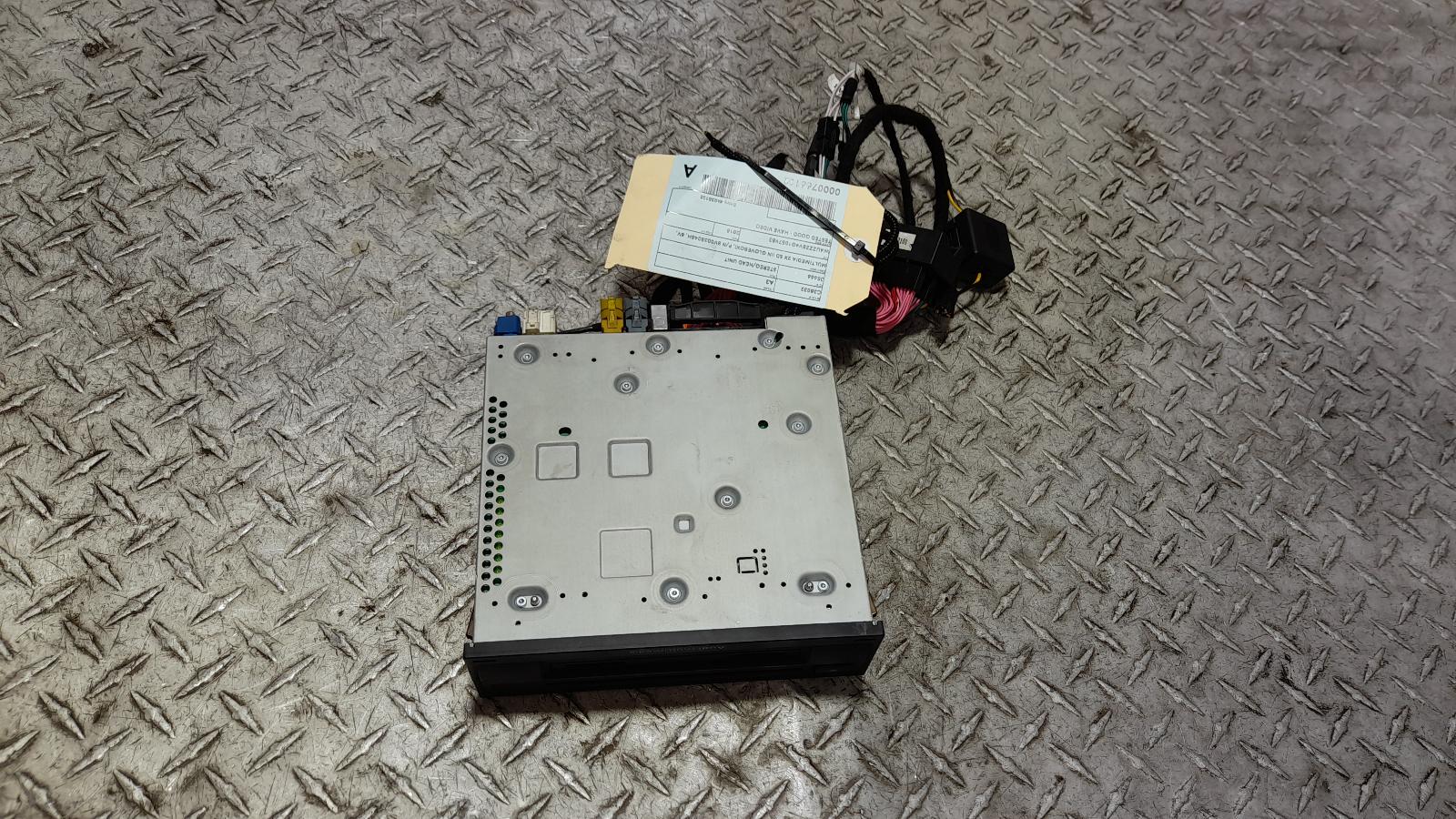 View Auto part Radio/Cd/Dvd/Sat/Tv Audi A3 2015