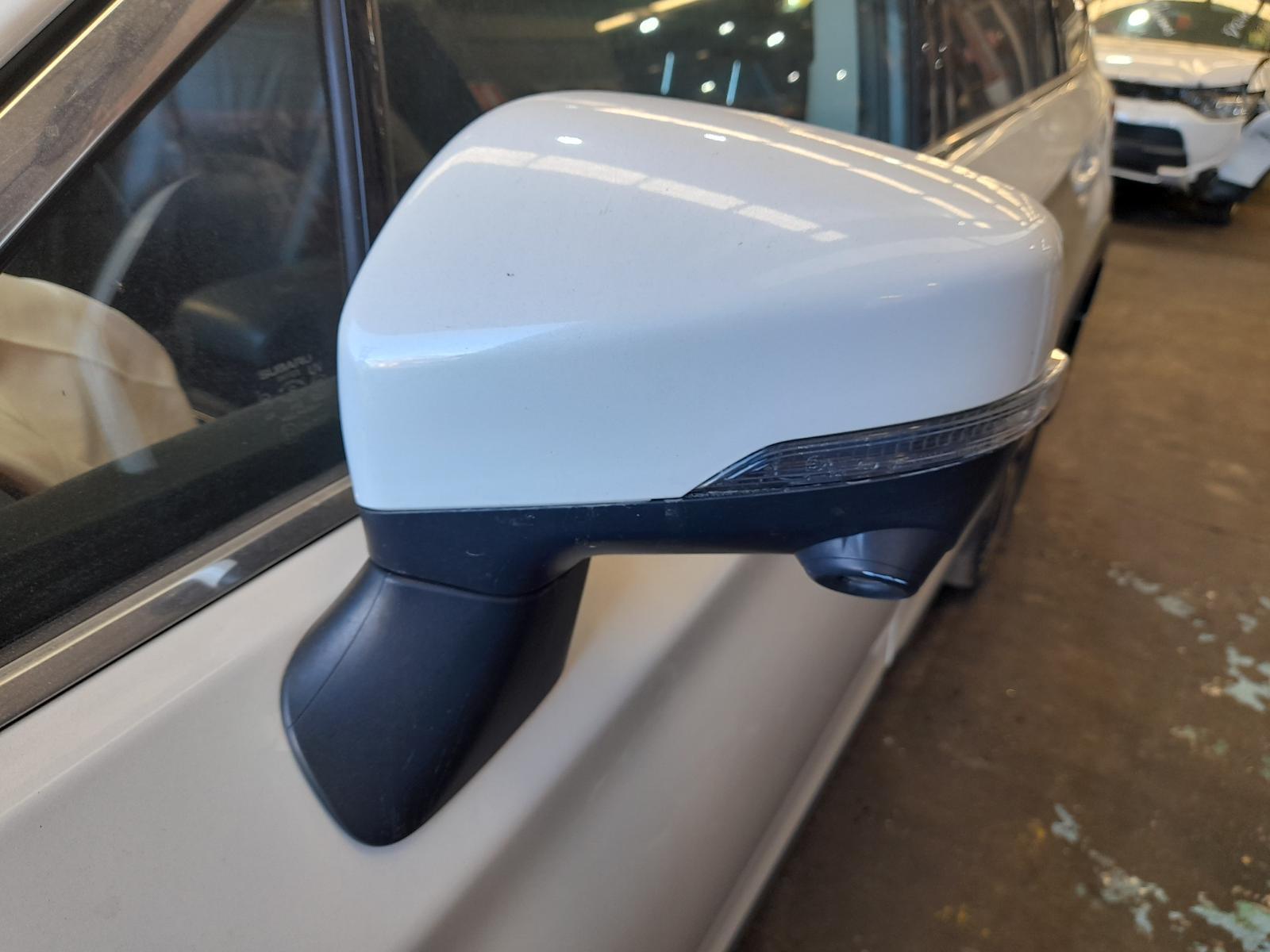 View Auto part Left Door Mirror Subaru Outback 2018