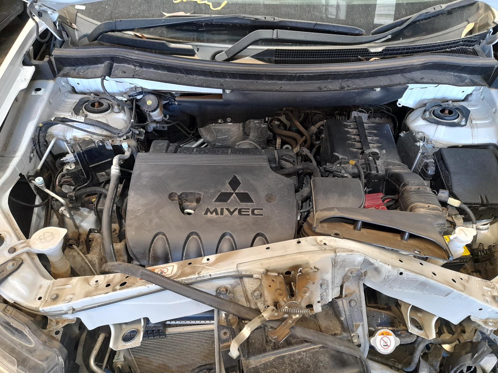 View Auto part Engine Mitsubishi Outlander 2015