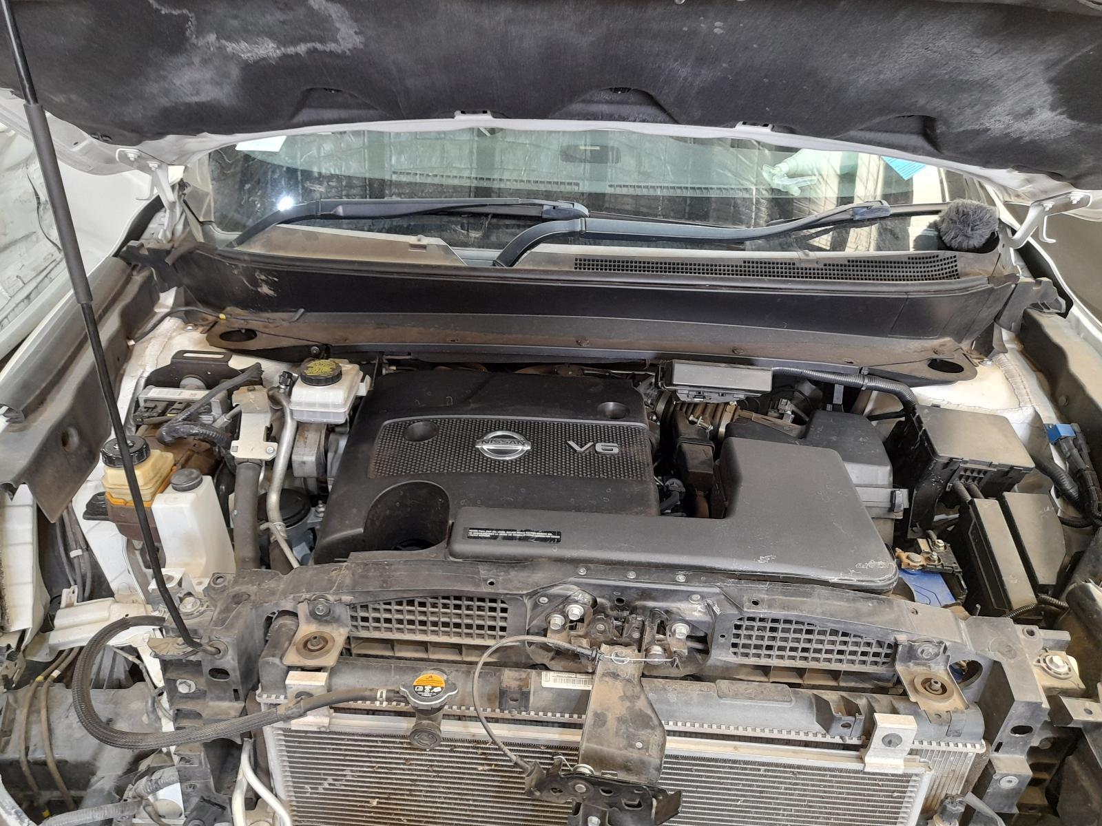 View Auto part Engine Nissan Pathfinder 2013