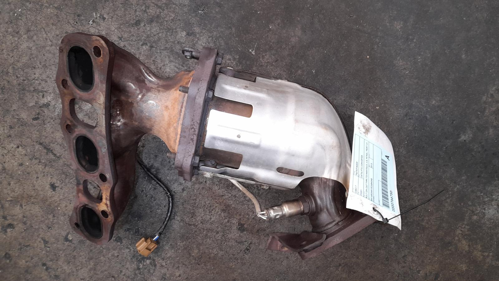 View Auto part Catalytic Converter Nissan Pathfinder 2013