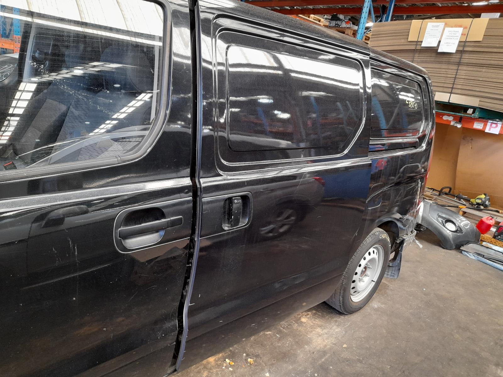 View Auto part Left Rear Door/Sliding Hyundai Iload/imax 2014