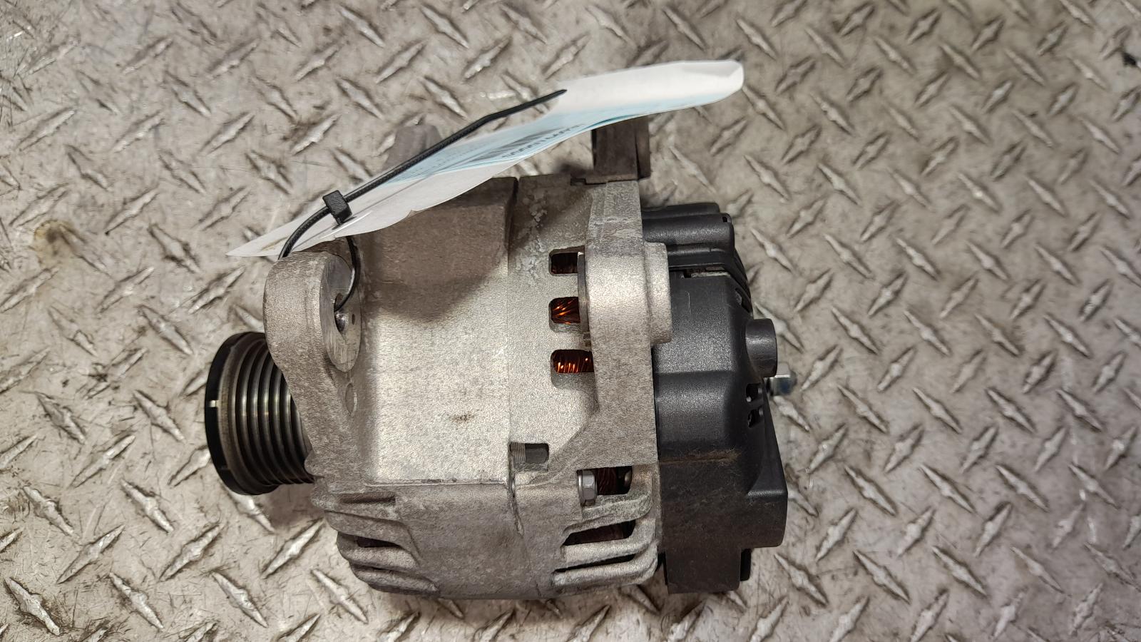 View Auto part Alternator Nissan Pulsar 2014