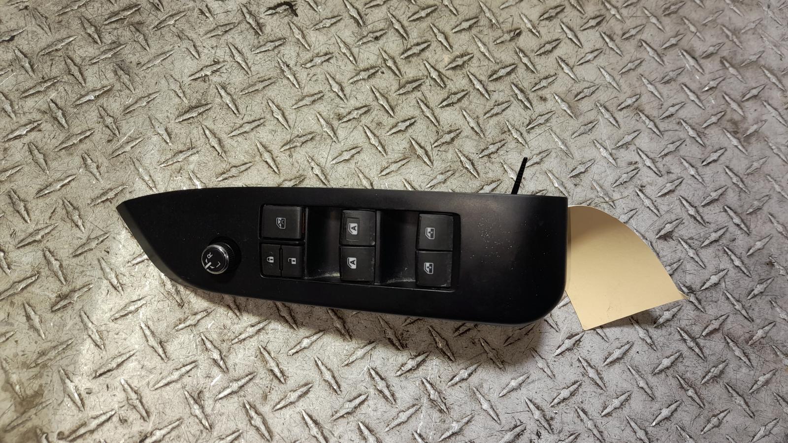 View Auto part Pwr Dr Wind Switch Toyota Kluger 2015