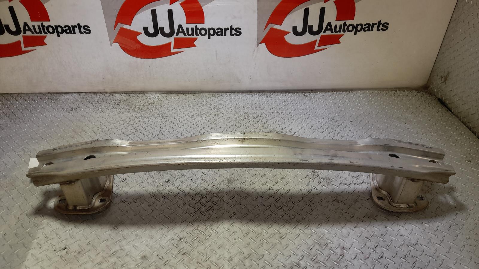 View Auto part R/Bar Bracket/Reinfo Audi Q7 2015