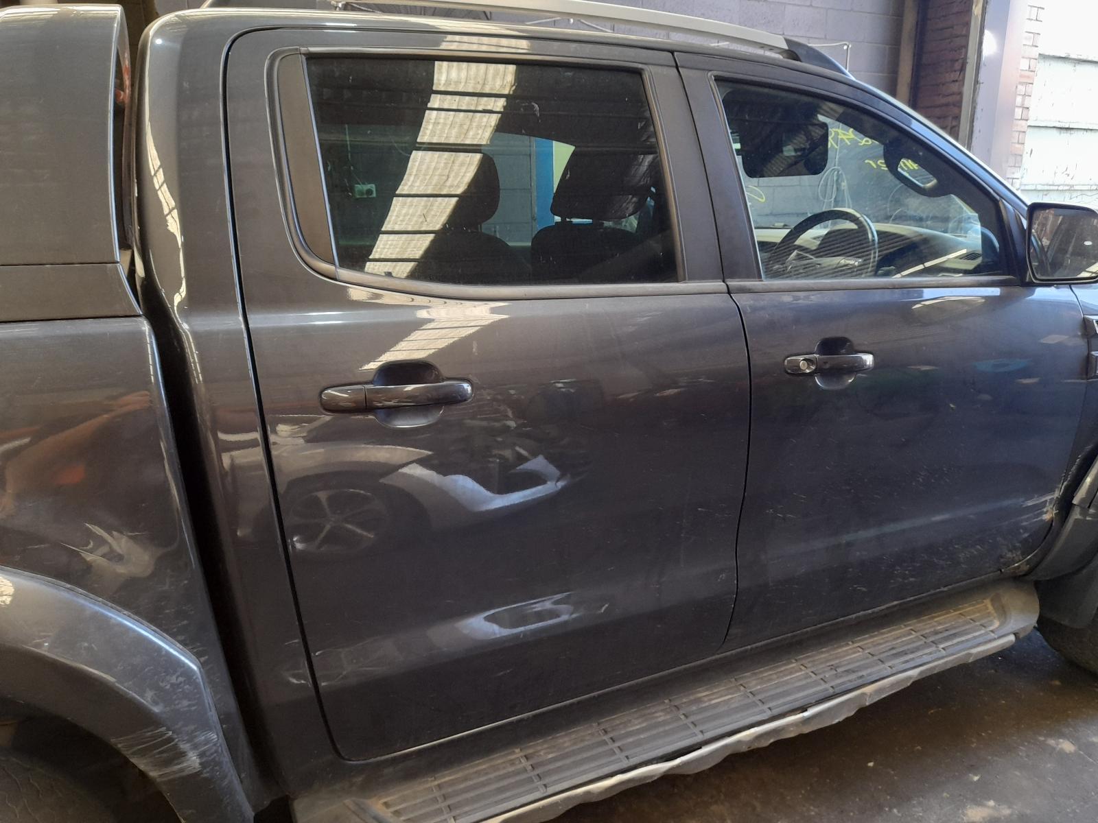 View Auto part Right Rear Door Sliding Ford Ranger 2020