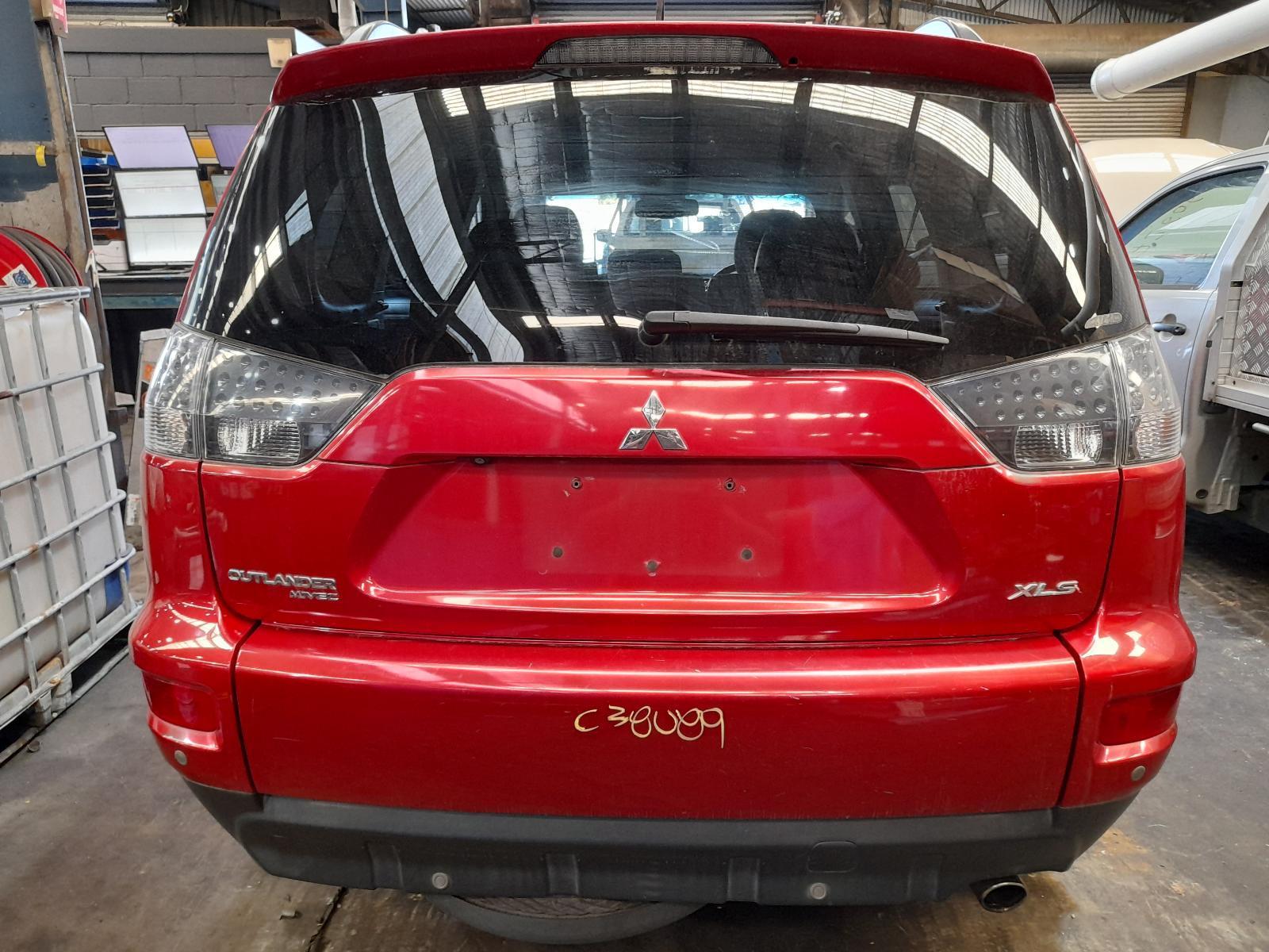 View Auto part Bootlid/Tailgate Mitsubishi Outlander 2011