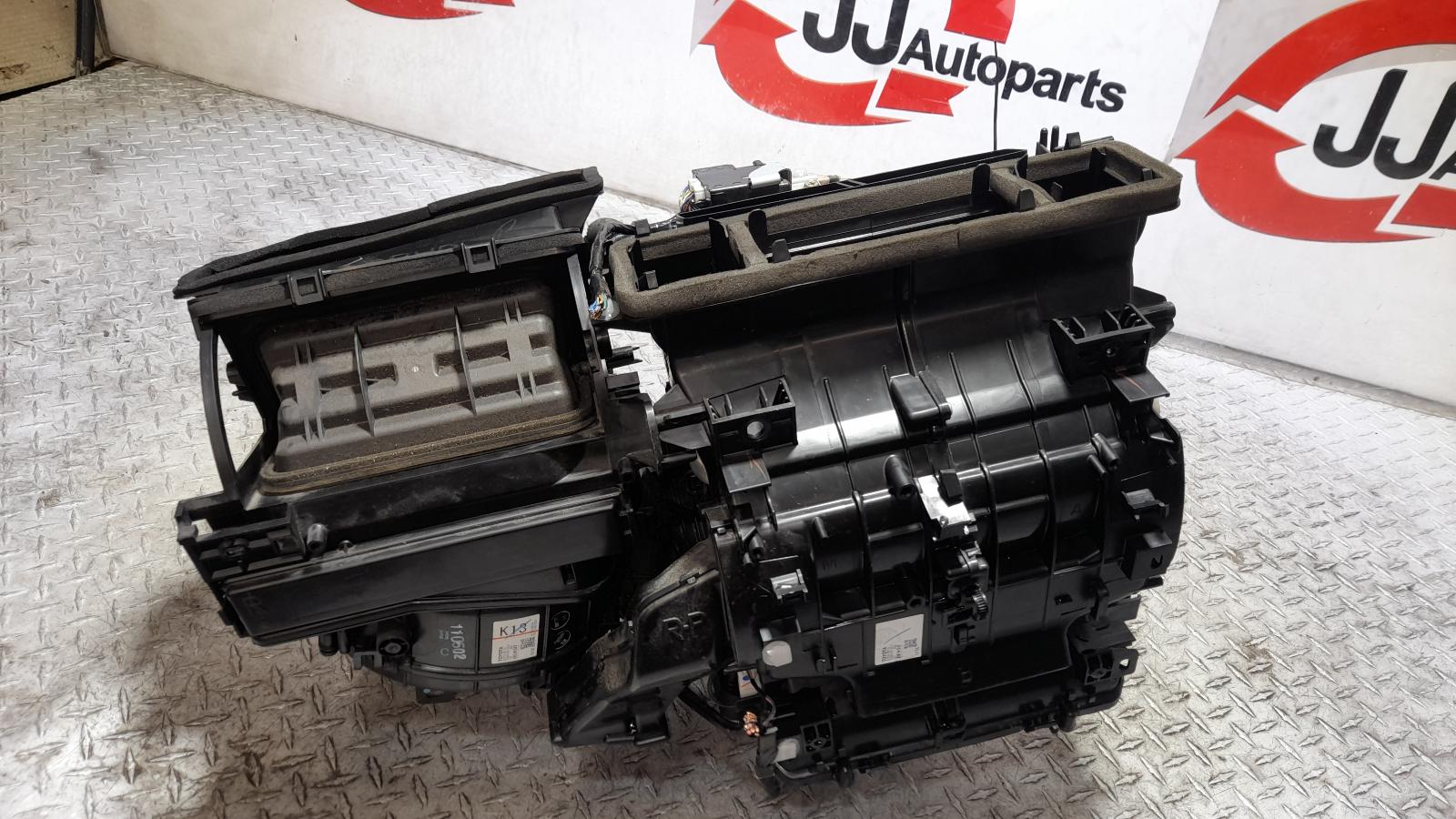 View Auto part Heater Core/Box Toyota Hilux 2013