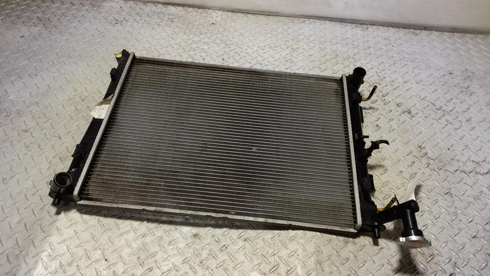View Auto part Radiator Hyundai I30 2011