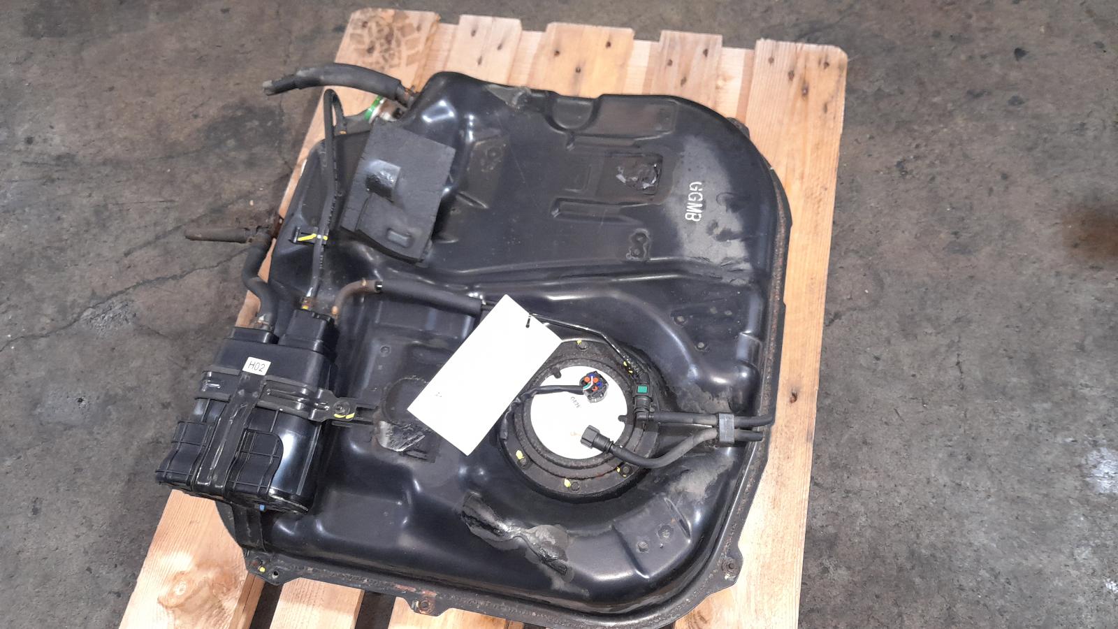 View Auto part Fuel Tank Hyundai I30 2011