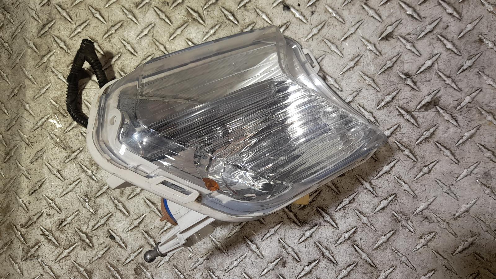 View Auto part Left Indicator/Fog/Side Ford Escape 2017