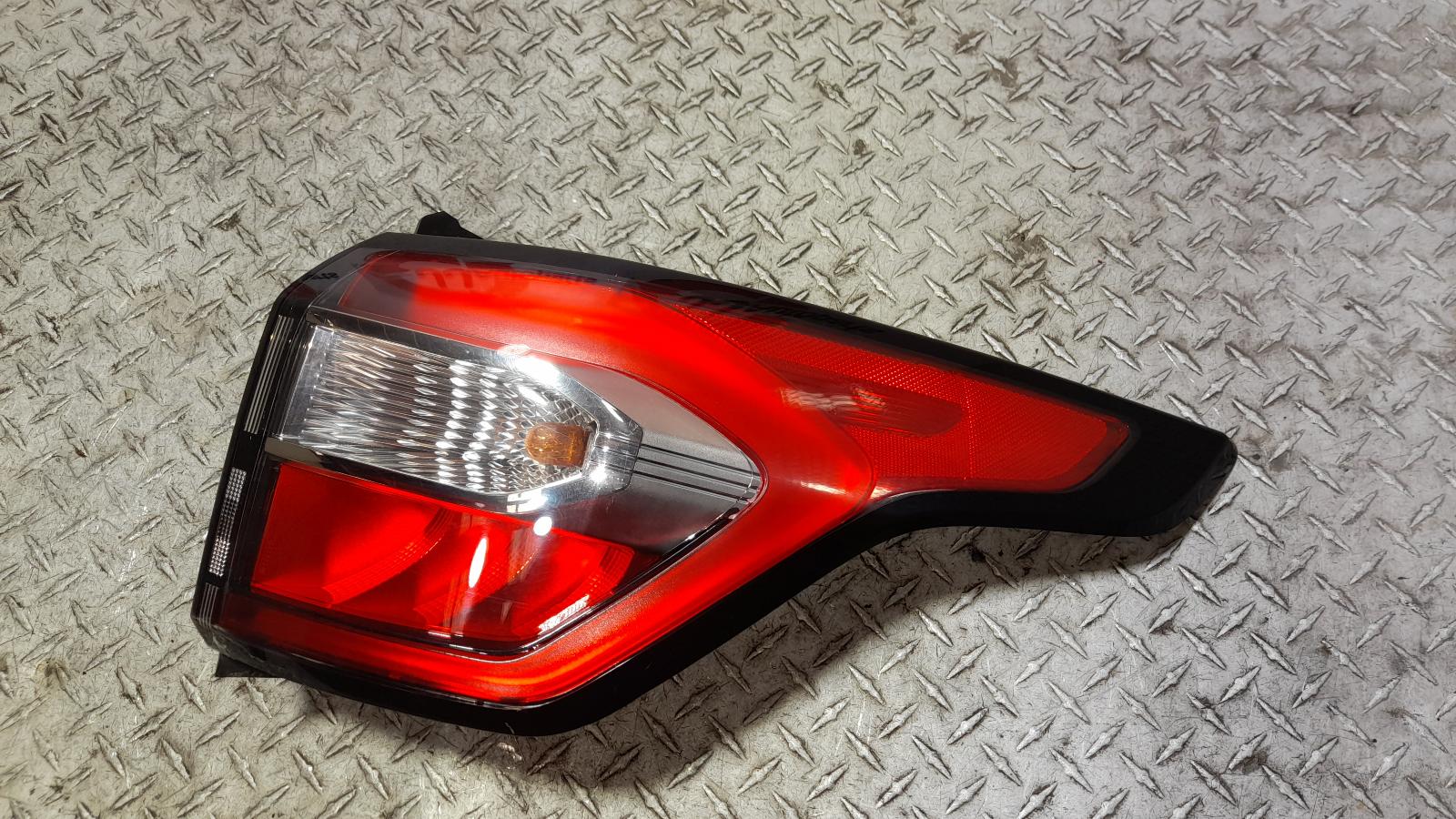 View Auto part Right Taillight Ford Escape 2017