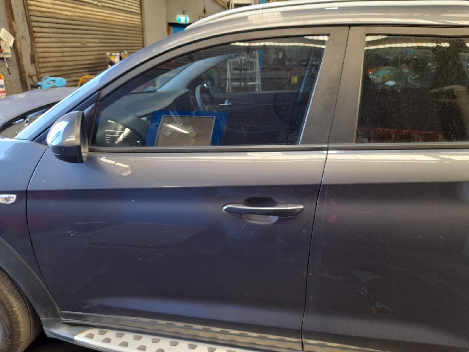 View Auto part Left Front Door Hyundai Tucson 2017