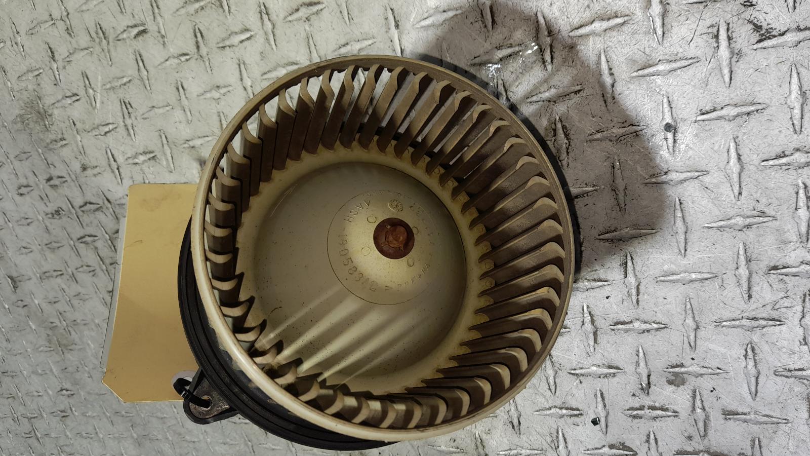 View Auto part Heater Fan Motor Nissan Navara 2012