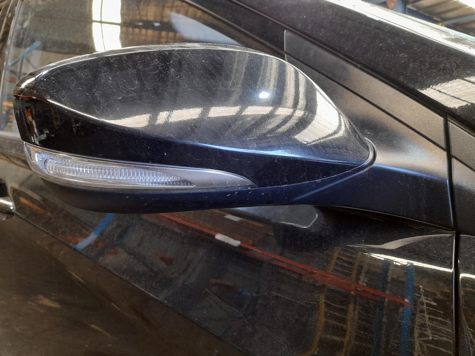 View Auto part Right Door Mirror Hyundai Accent 2016