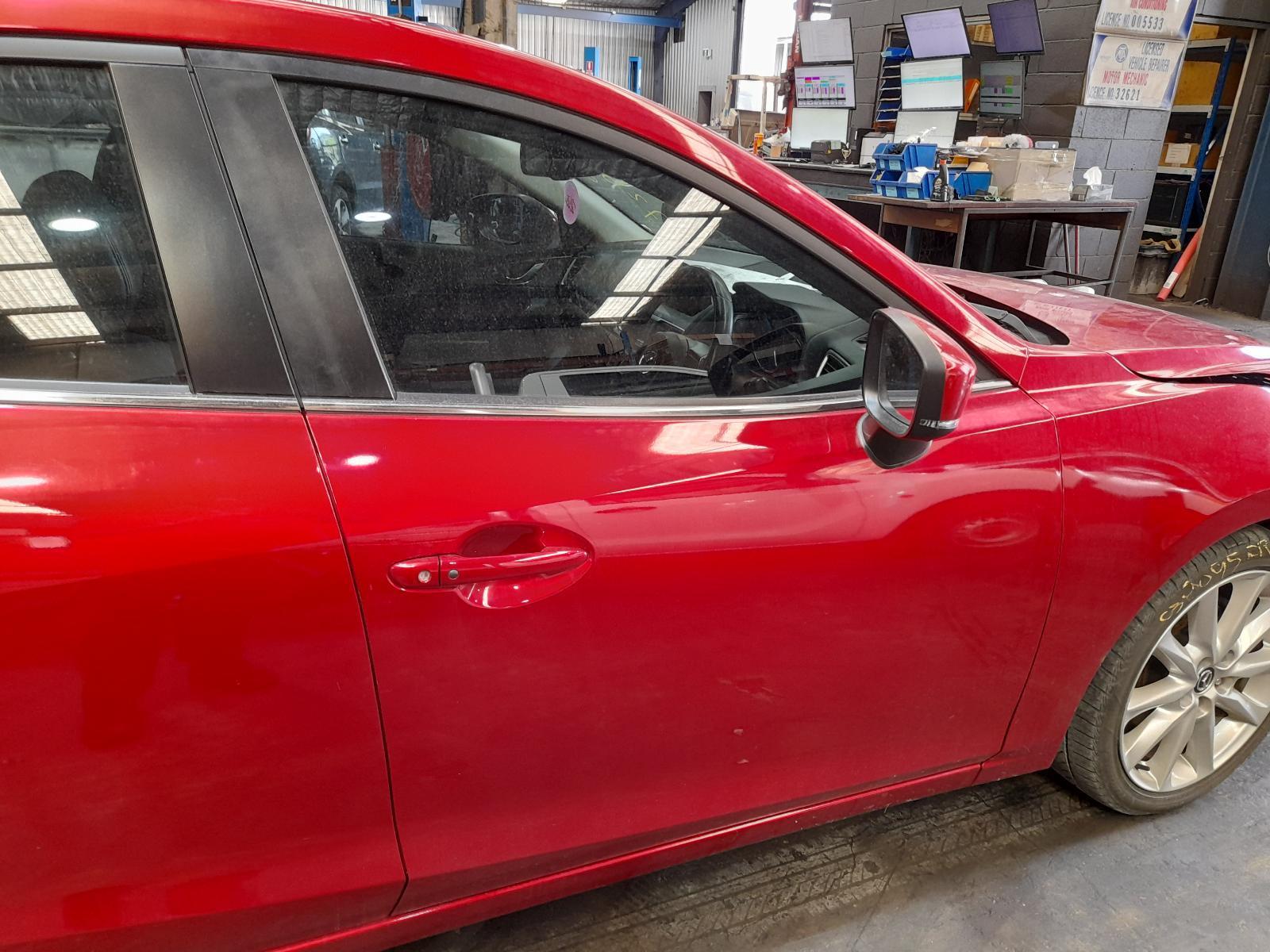 View Auto part Right Front Door Mazda 3 2017