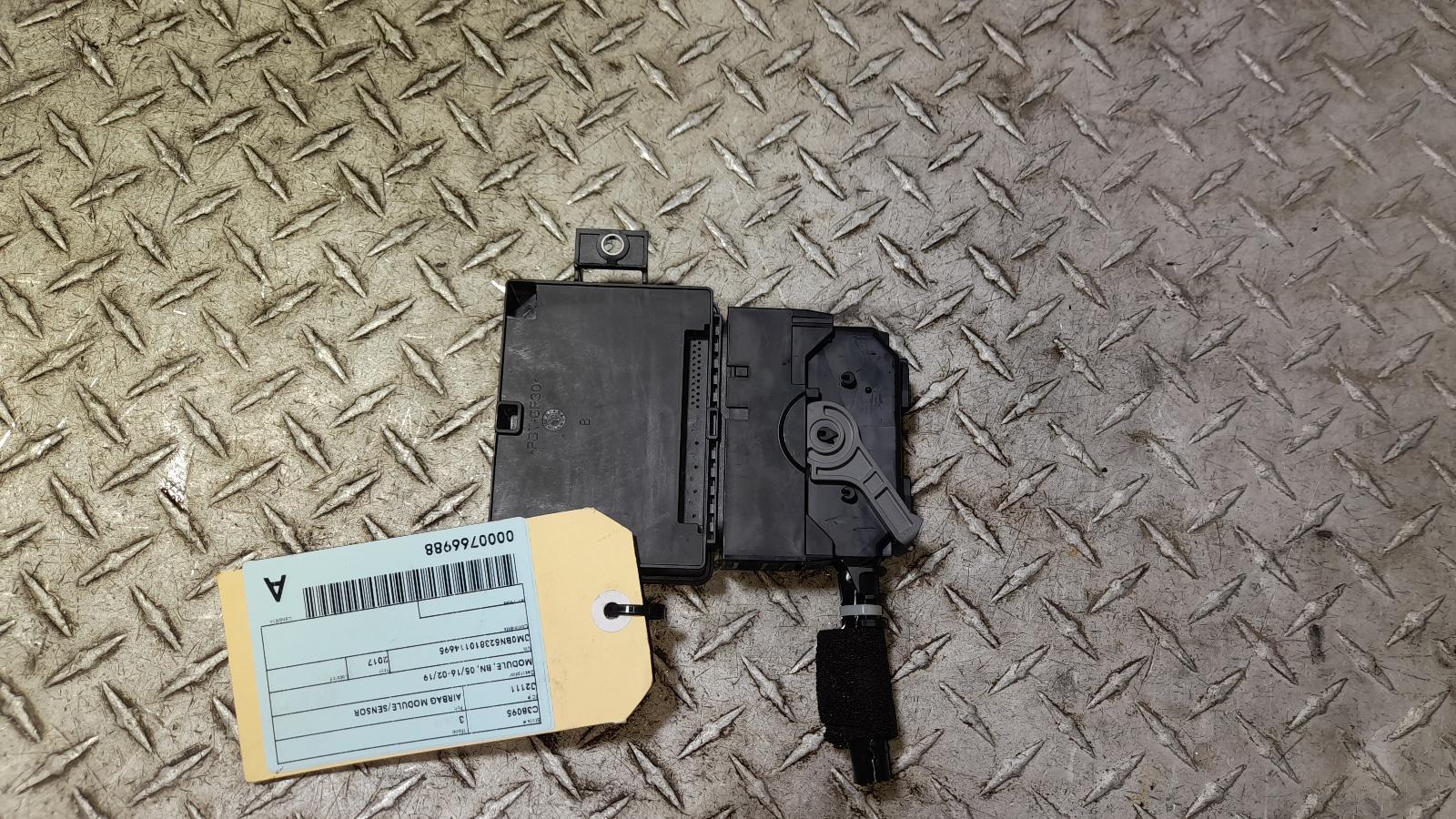 View Auto part Airbag Module/Sensor Mazda 3 2017