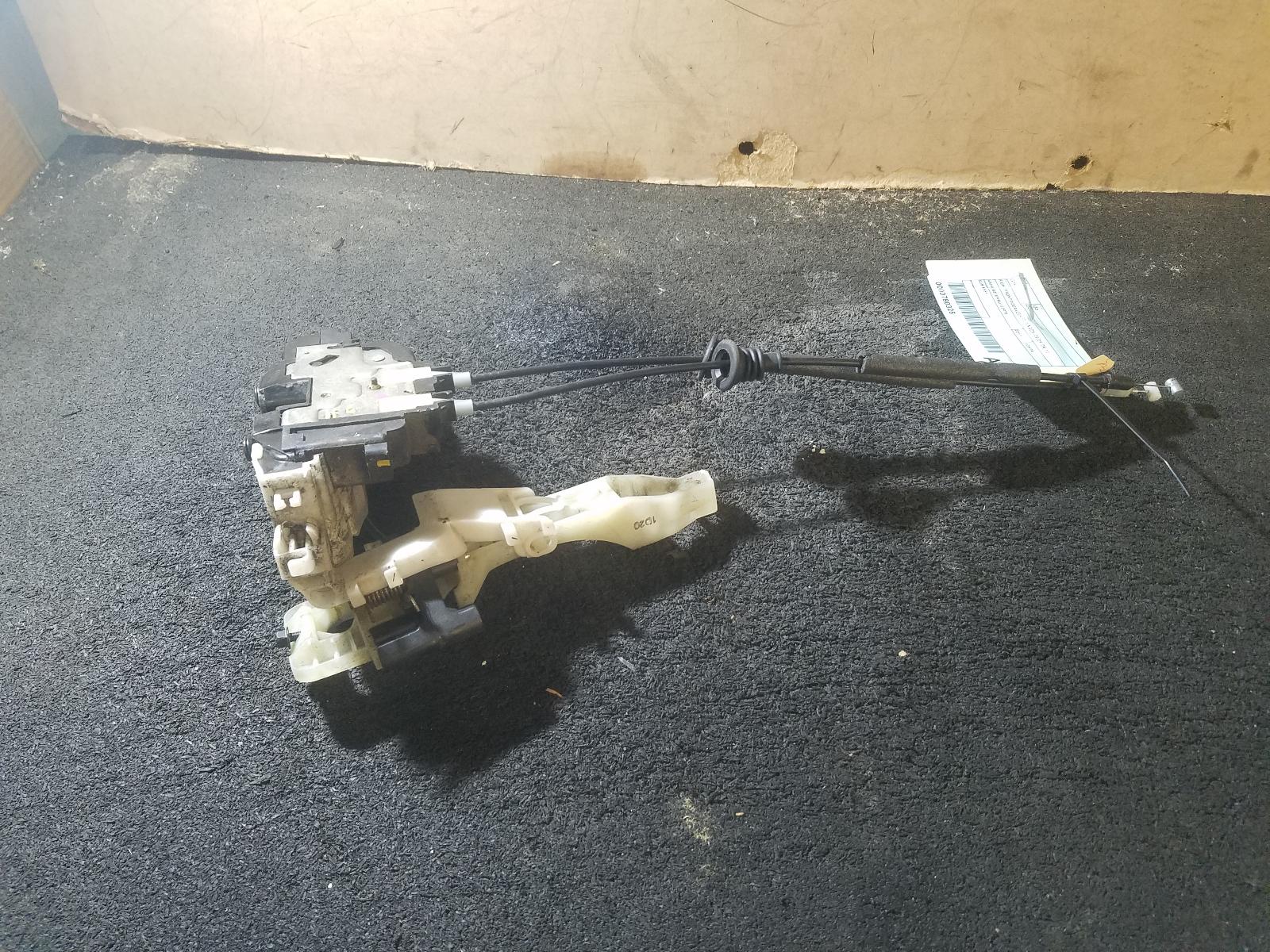 View Auto part Door/Boot/Gate Lock Hyundai I30 2011