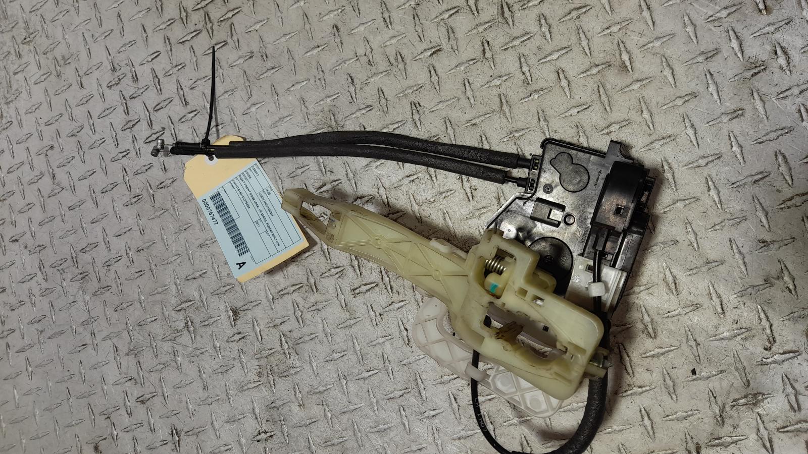View Auto part Door/Boot/Gate Lock Hyundai Ix35 2011