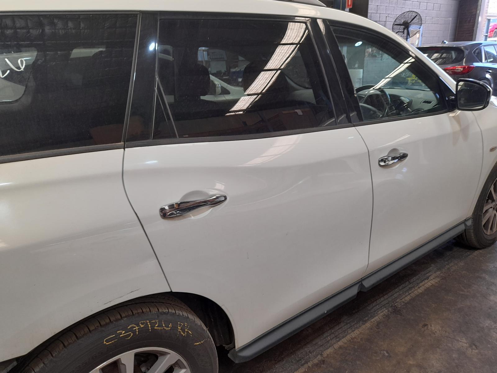 View Auto part Right Rear Door Sliding Nissan Pathfinder 2014