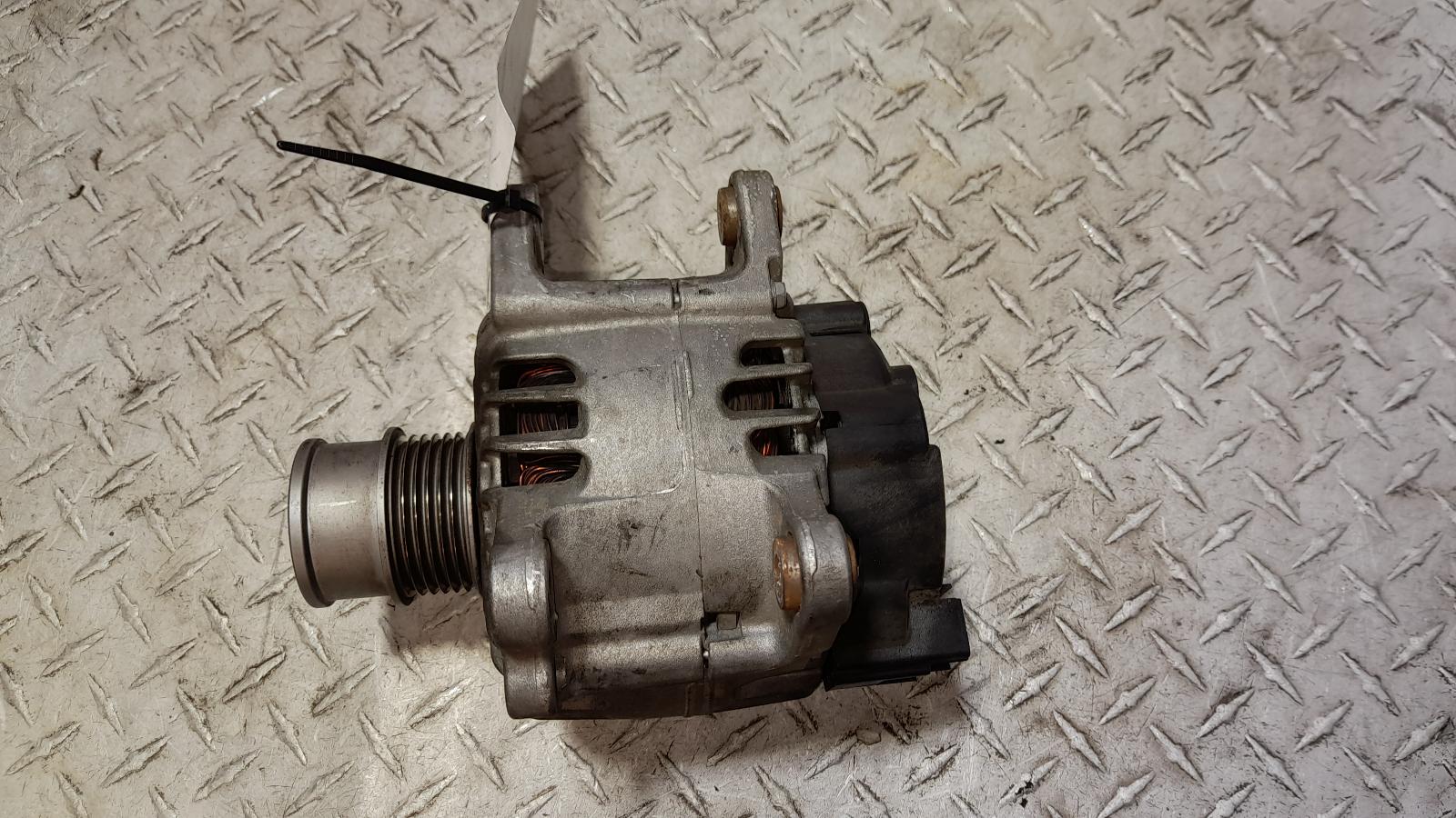 View Auto part Alternator Volkswagen Golf 2018