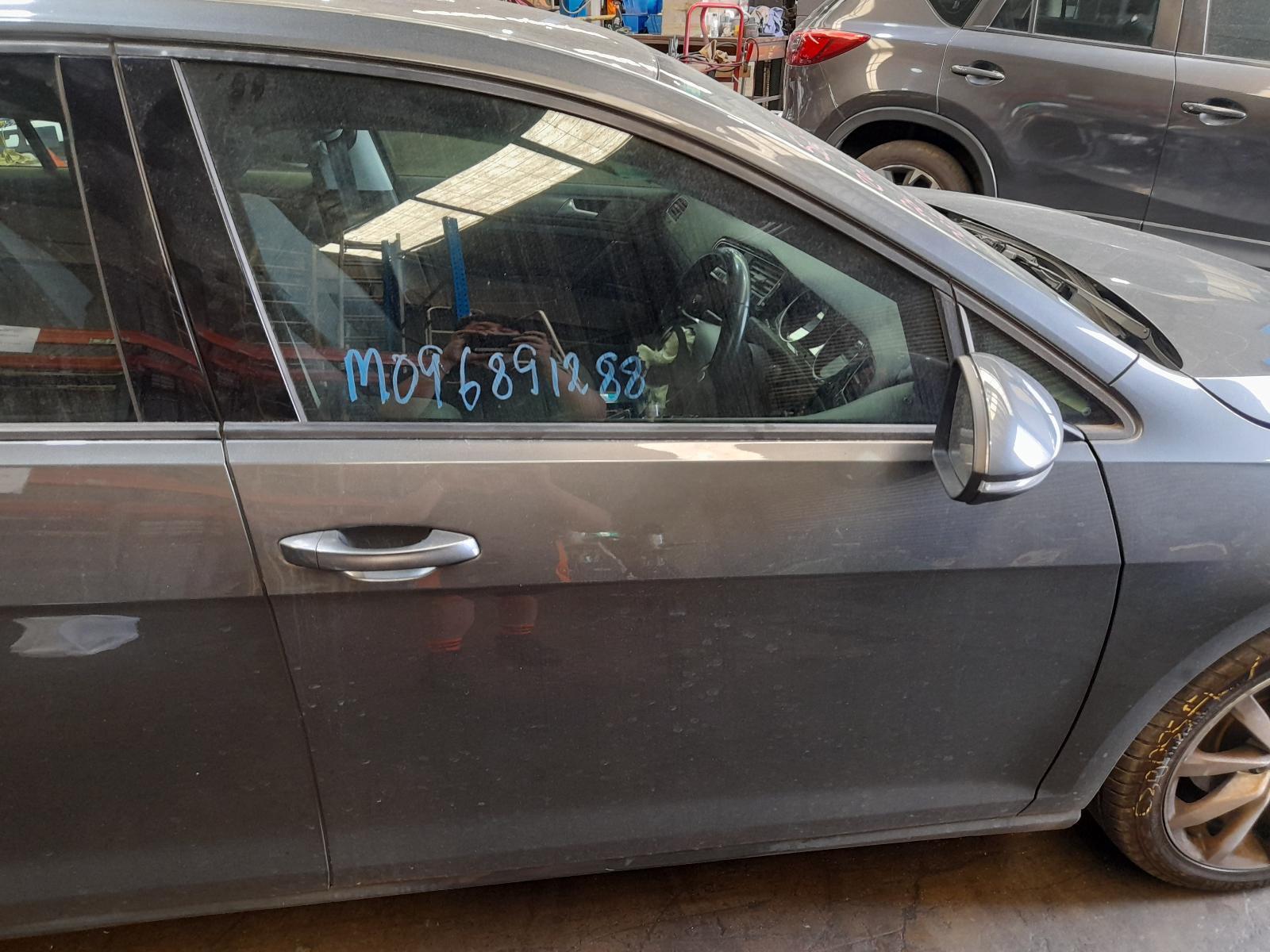 View Auto part Right Front Door Volkswagen Golf 2018