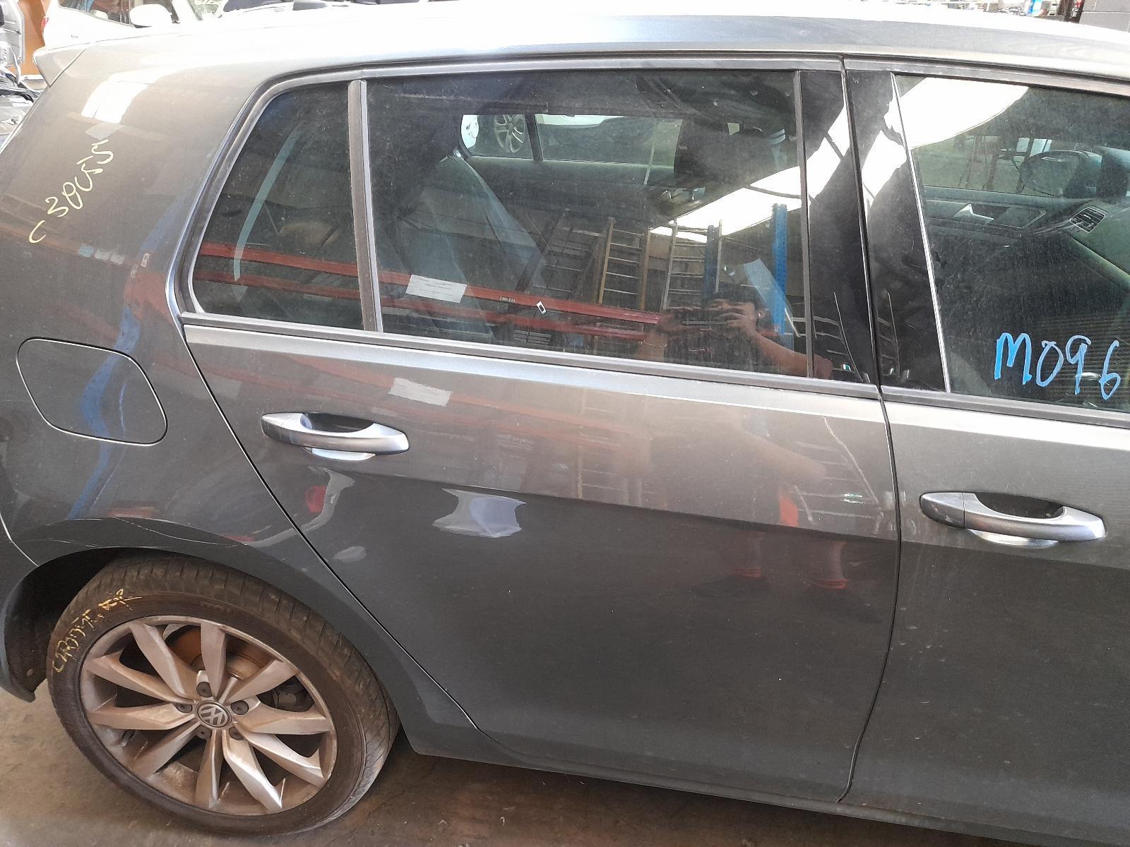 View Auto part Right Rear Door Sliding Volkswagen Golf 2018