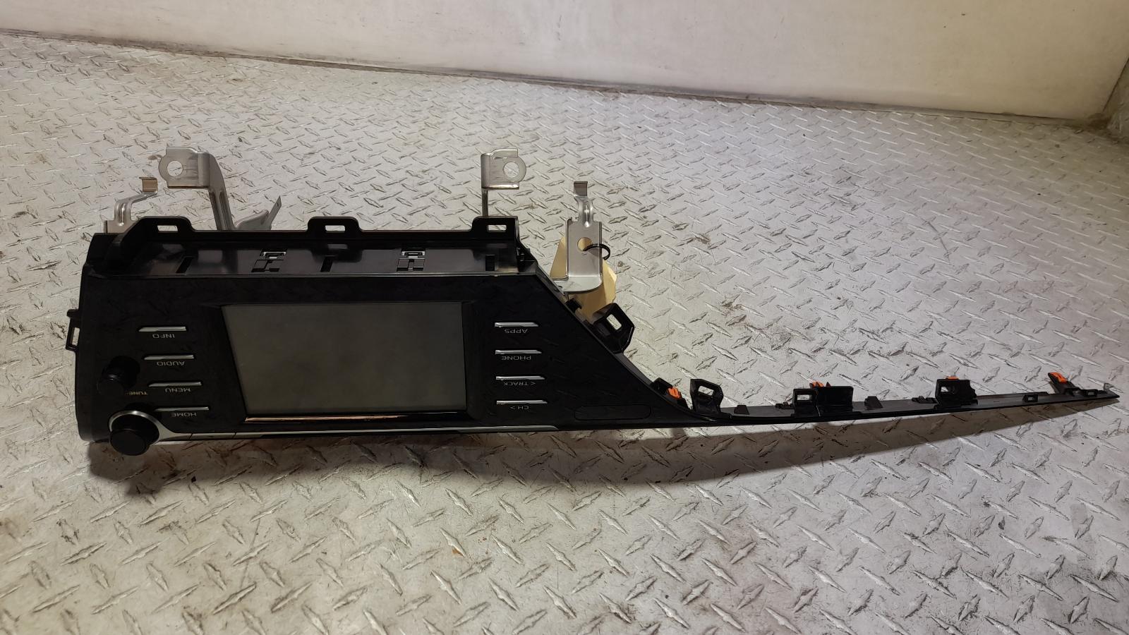 View Auto part Radio/Cd/Dvd/Sat/Tv Toyota Camry 2018