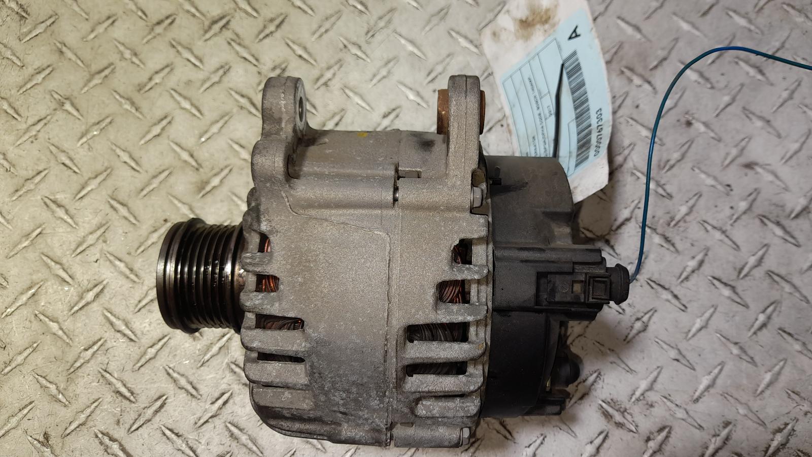 View Auto part Alternator Volkswagen Tiguan 2017