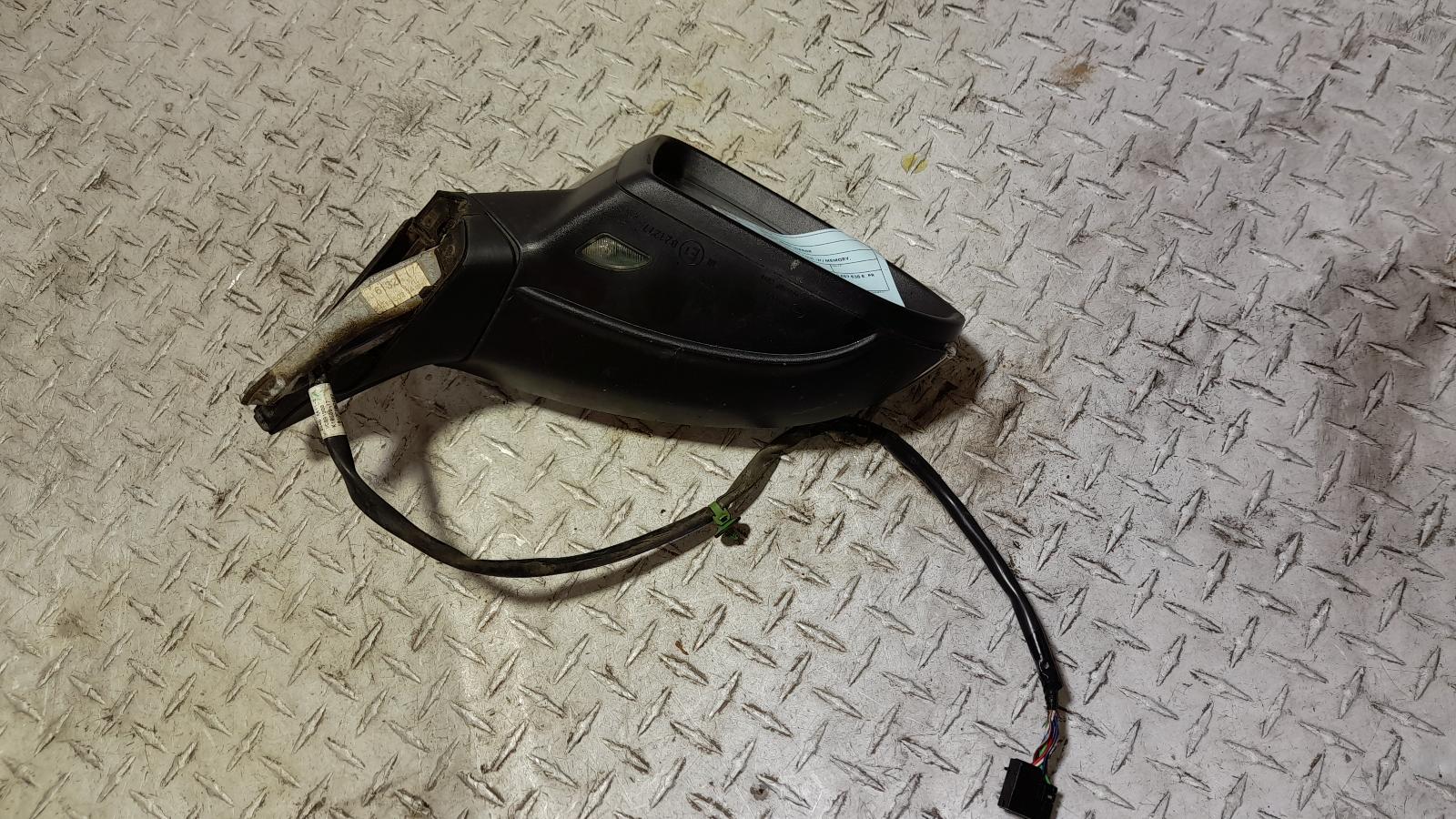 View Auto part Right Door Mirror Volkswagen Golf 2018