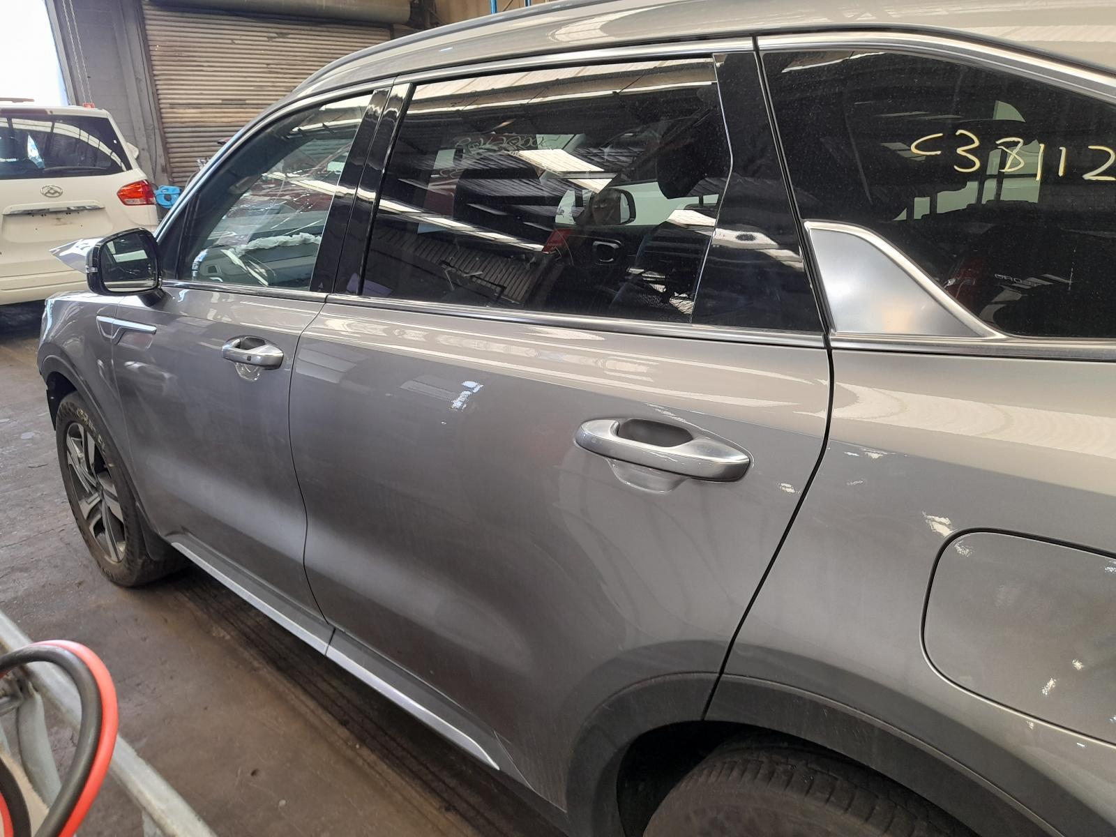 View Auto part Left Rear Door/Sliding Kia Sorento 2022