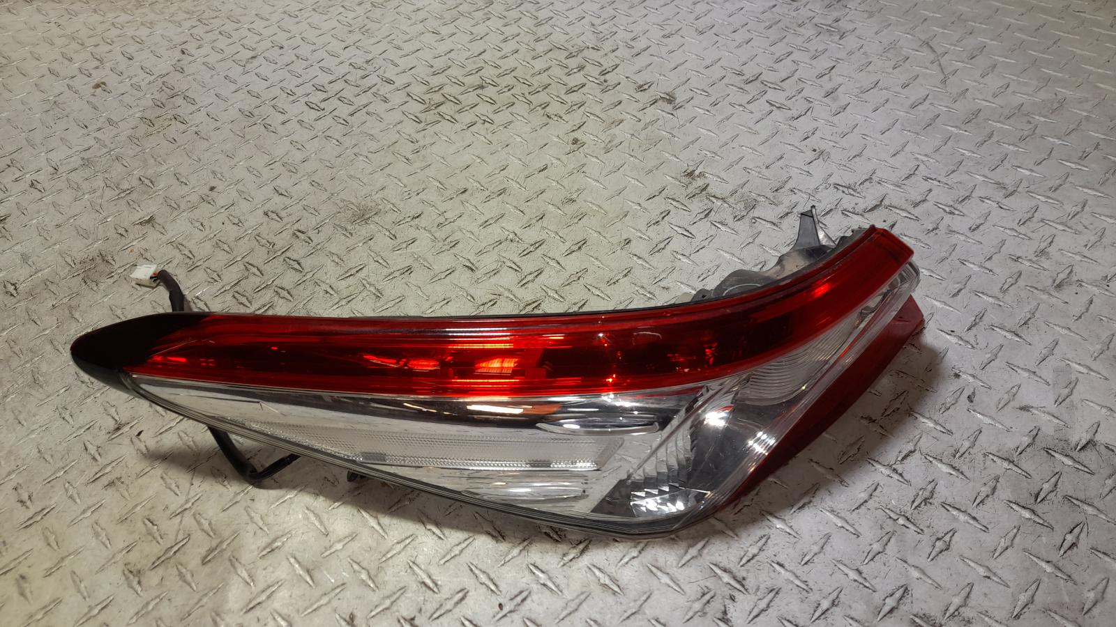 View Auto part Left Taillight Toyota Camry 2018