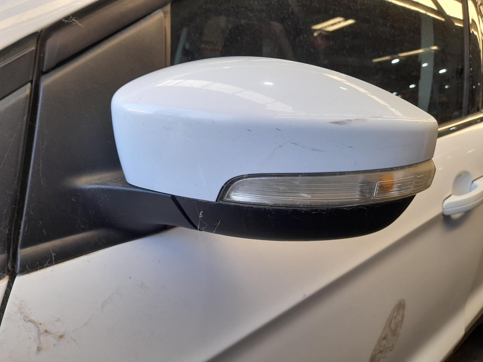 View Auto part Left Door Mirror Ford Kuga 2015