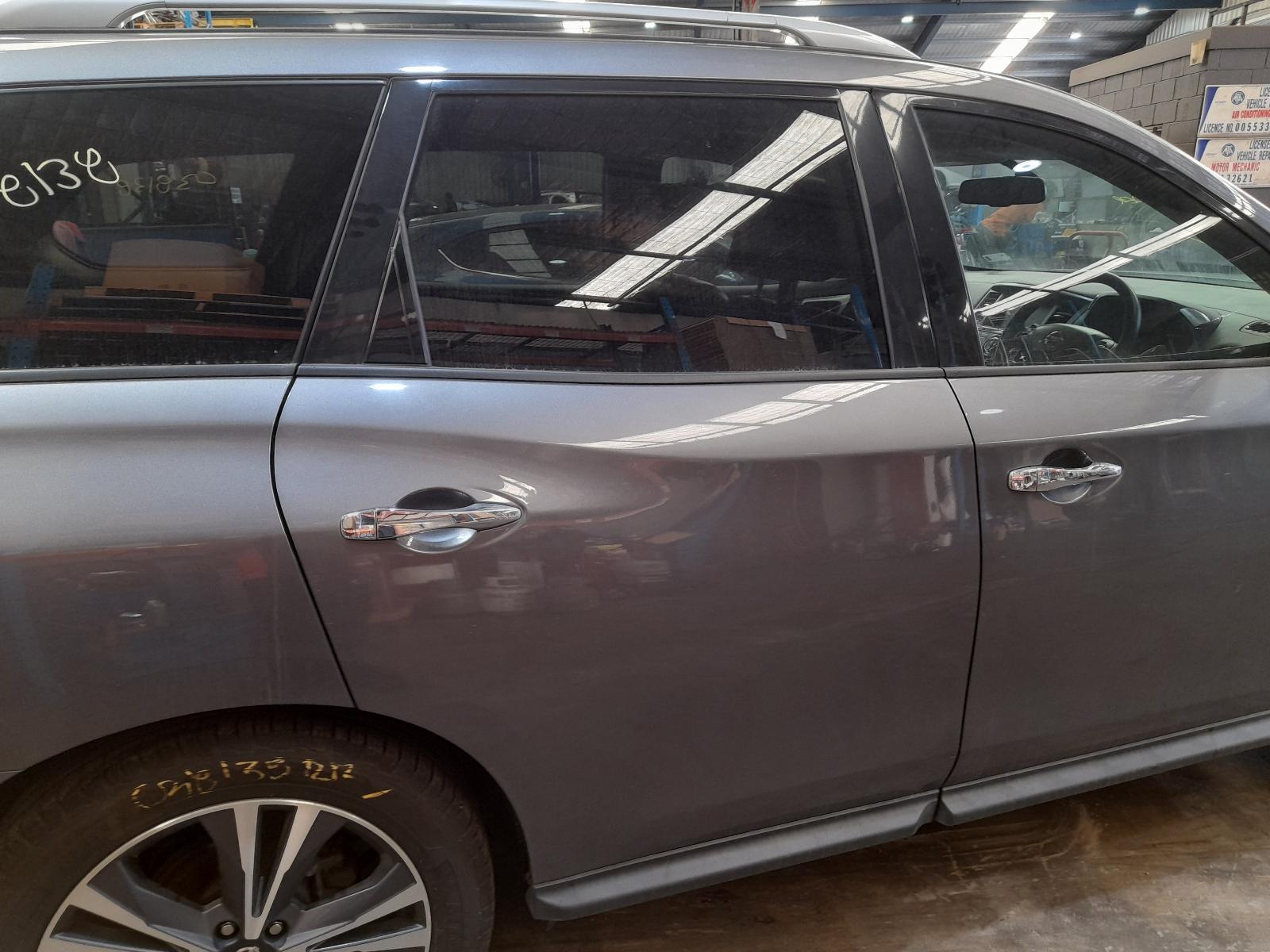 View Auto part Right Rear Door Sliding Nissan Pathfinder 2018