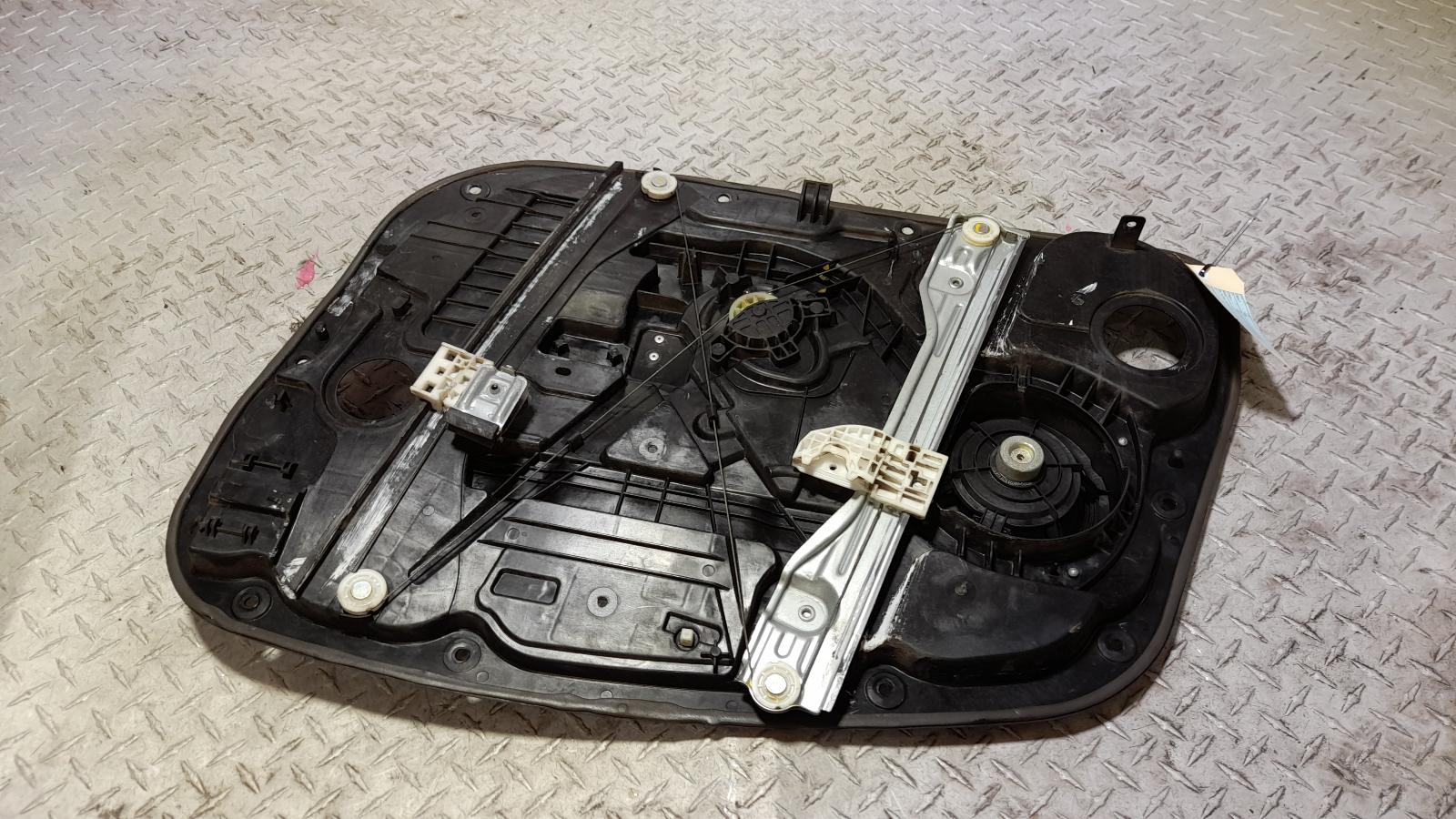 View Auto part Left Front Window Reg/Motor Hyundai I30 2013