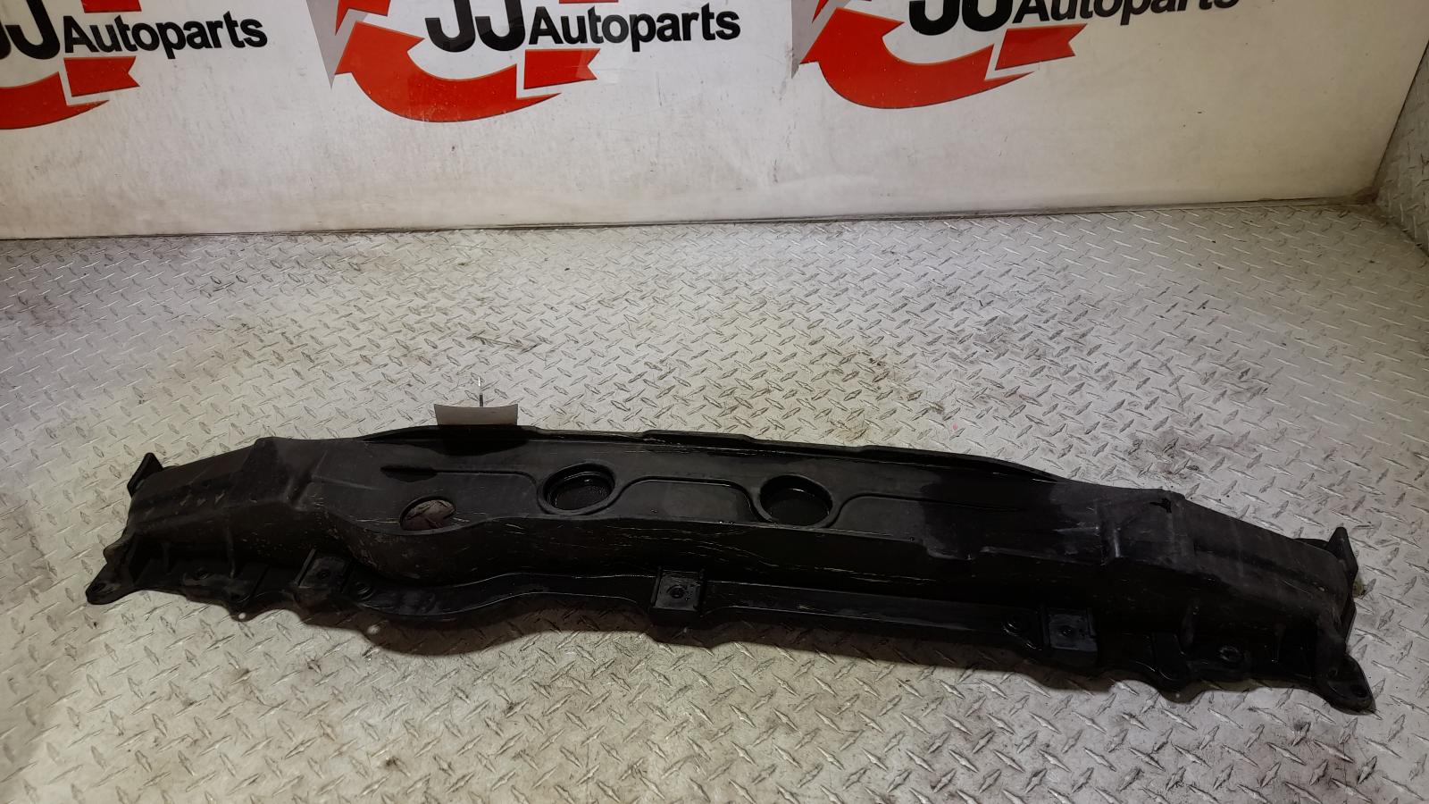 View Auto part R/Bar Bracket/Reinfo Hyundai I30 2013