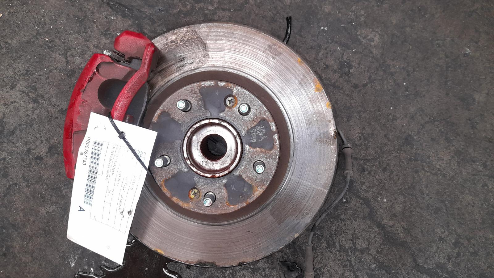 View Auto part Right Front Hub Assembly Kia Sorento 2011