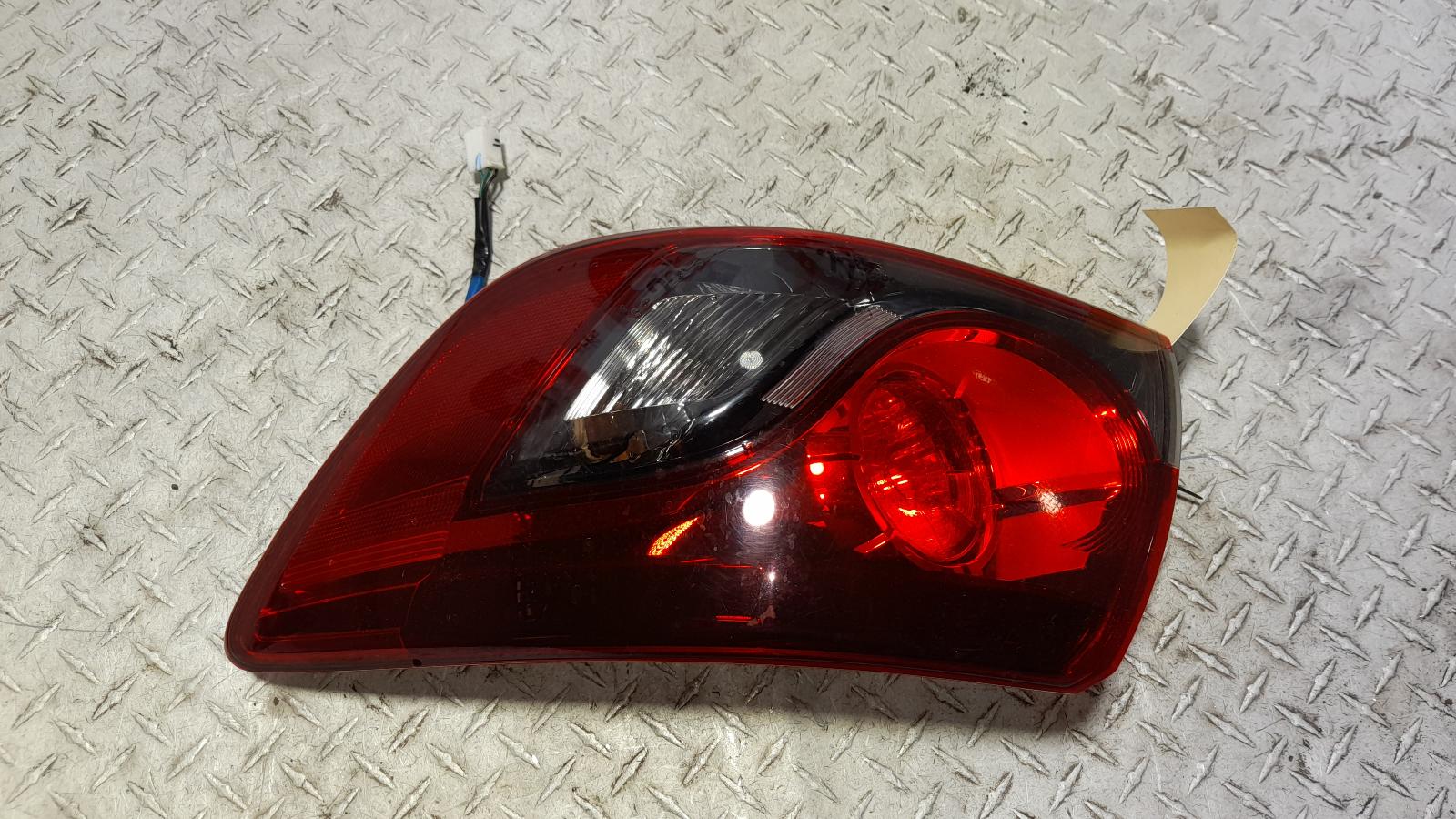 View Auto part Right Taillight Mazda Cx9 2015
