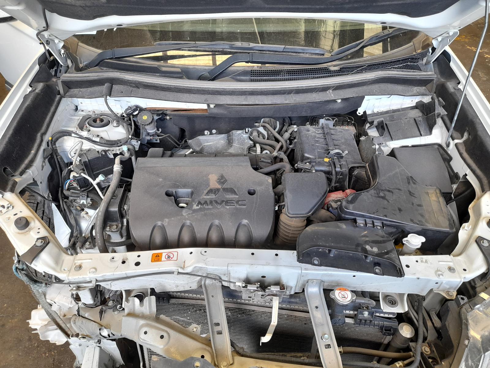 View Auto part Engine Mitsubishi Outlander 2017