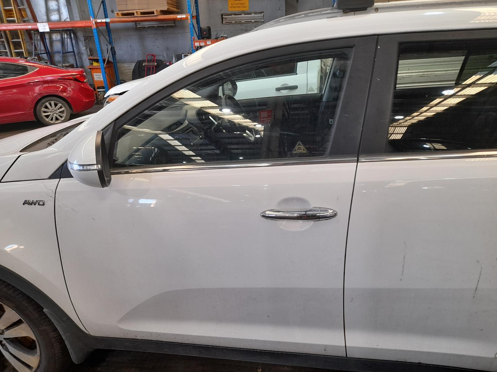 View Auto part Left Front Door Kia Sportage 2011