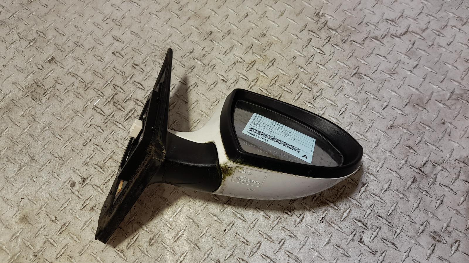 View Auto part Right Door Mirror Kia Sportage 2011