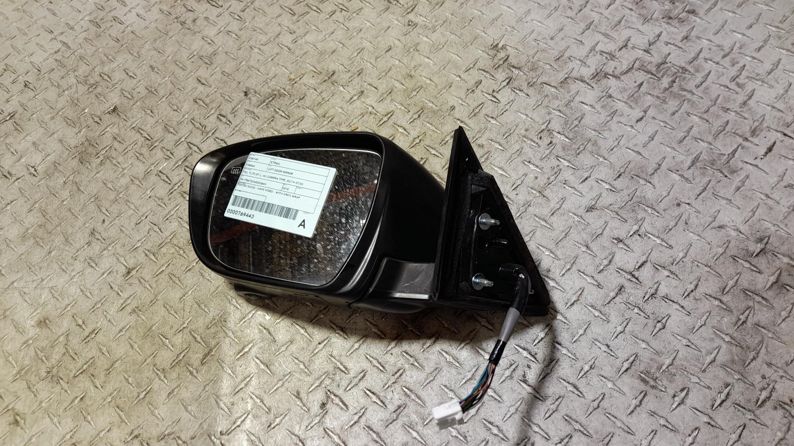 View Auto part Left Door Mirror Nissan Xtrail 2015