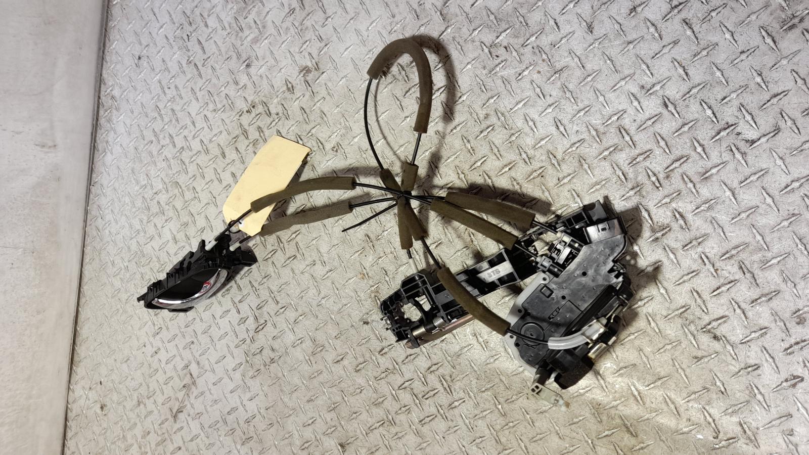 View Auto part Door/Boot/Gate Lock Nissan Xtrail 2015