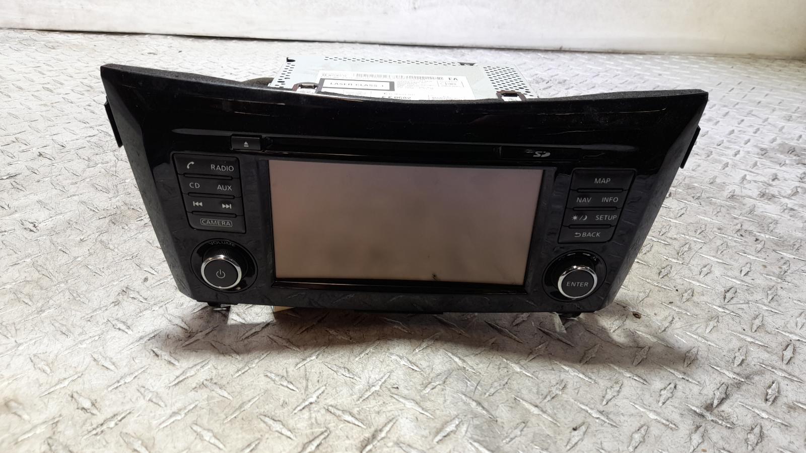 View Auto part Radio/Cd/Dvd/Sat/Tv Nissan Xtrail 2015