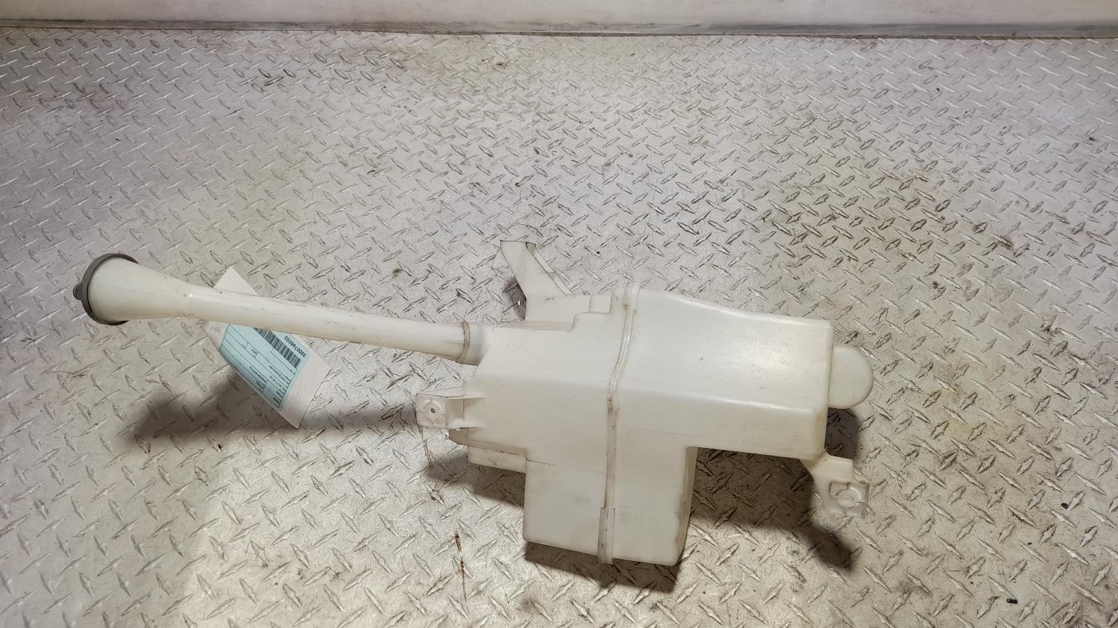 View Auto part Washer Bottle Nissan Xtrail 2020