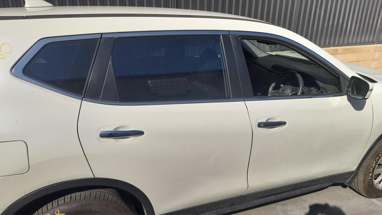 View Auto part Right Rear Door Sliding Nissan Xtrail 2020